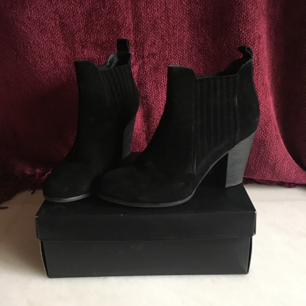 “Austin” Michael by Michael Shannon Suede Booties